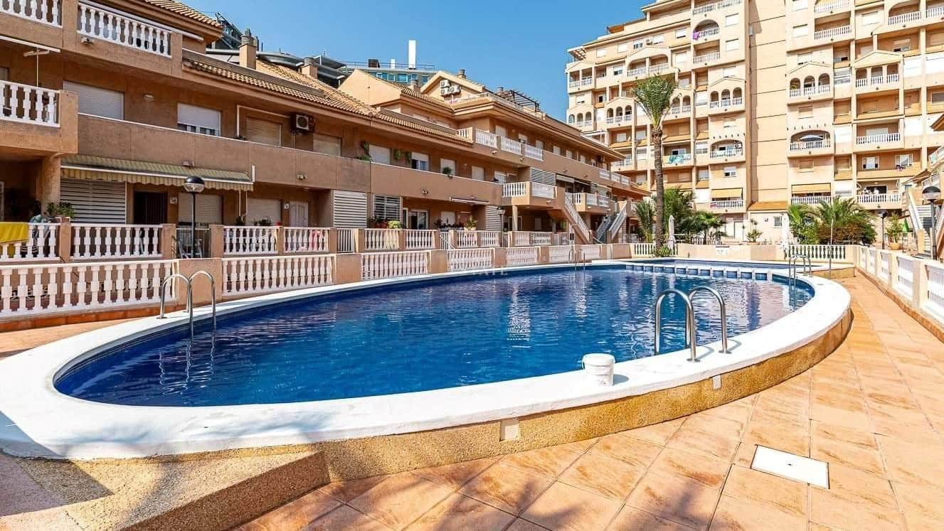 3 slaapkamer Appartement te koop in La Manga del Mar Menor met garage - € 199.000 (Ref: 9473433)