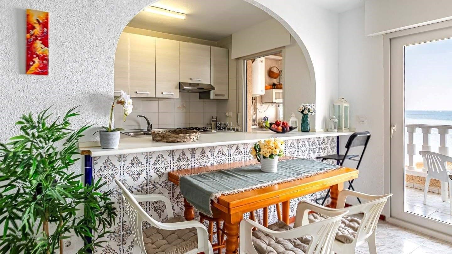 3 slaapkamer Appartement te koop in La Manga del Mar Menor met garage - € 199.000 (Ref: 9473433)