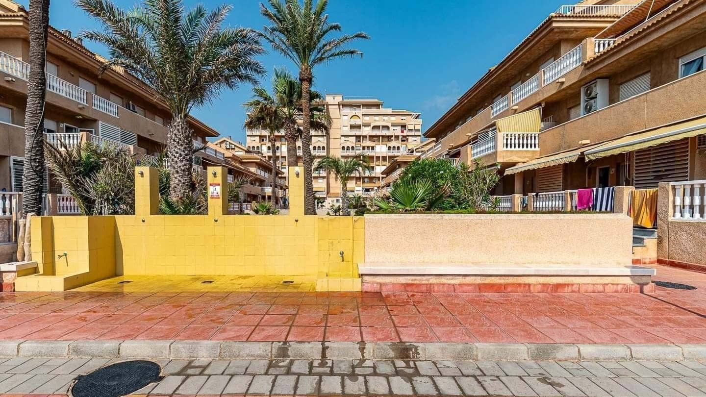 3 slaapkamer Appartement te koop in La Manga del Mar Menor met garage - € 199.000 (Ref: 9473433)