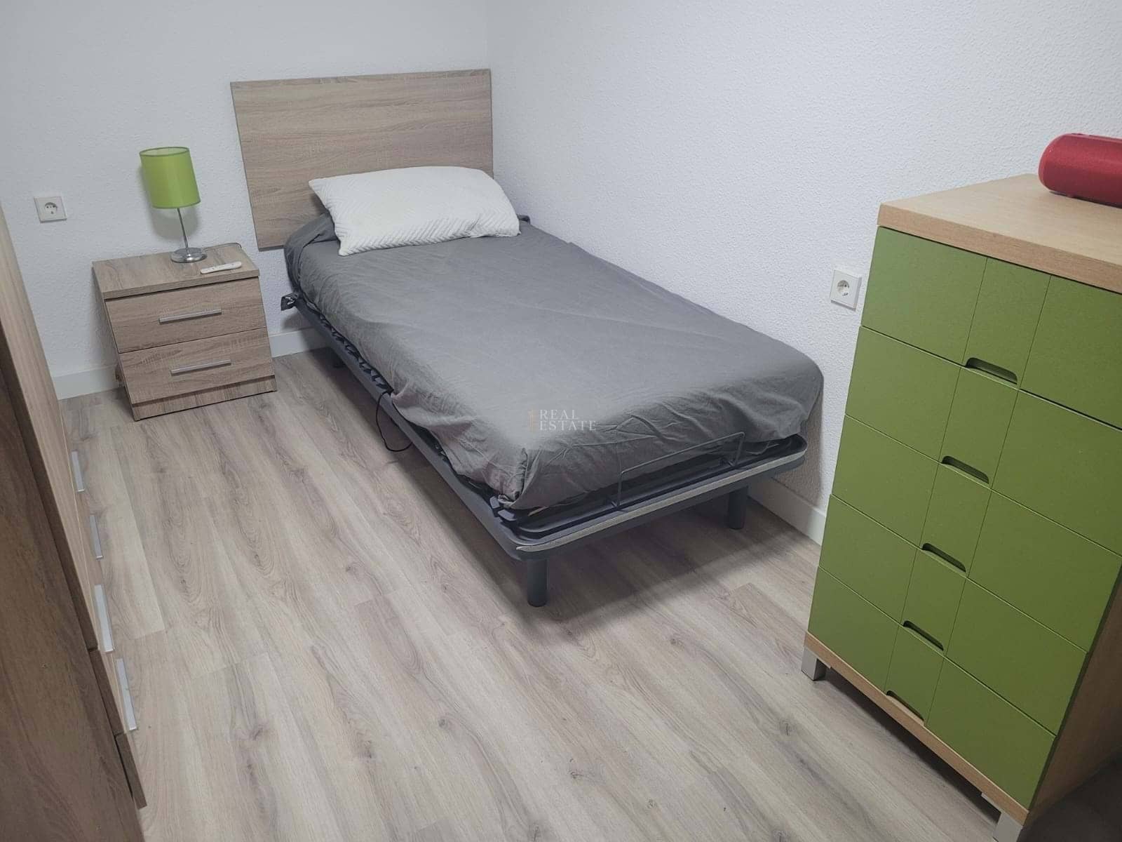 4 bedroom Apartment for sale in Elche / Elx - € 160,000 (Ref: 9481466)