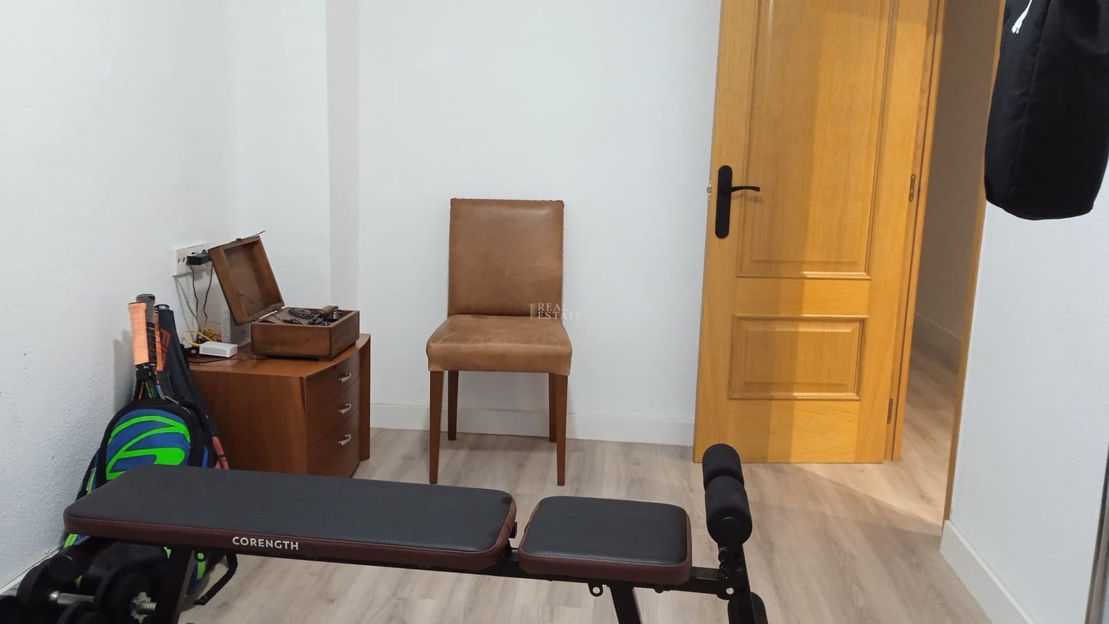 4 bedroom Apartment for sale in Elche / Elx - € 160,000 (Ref: 9481466)