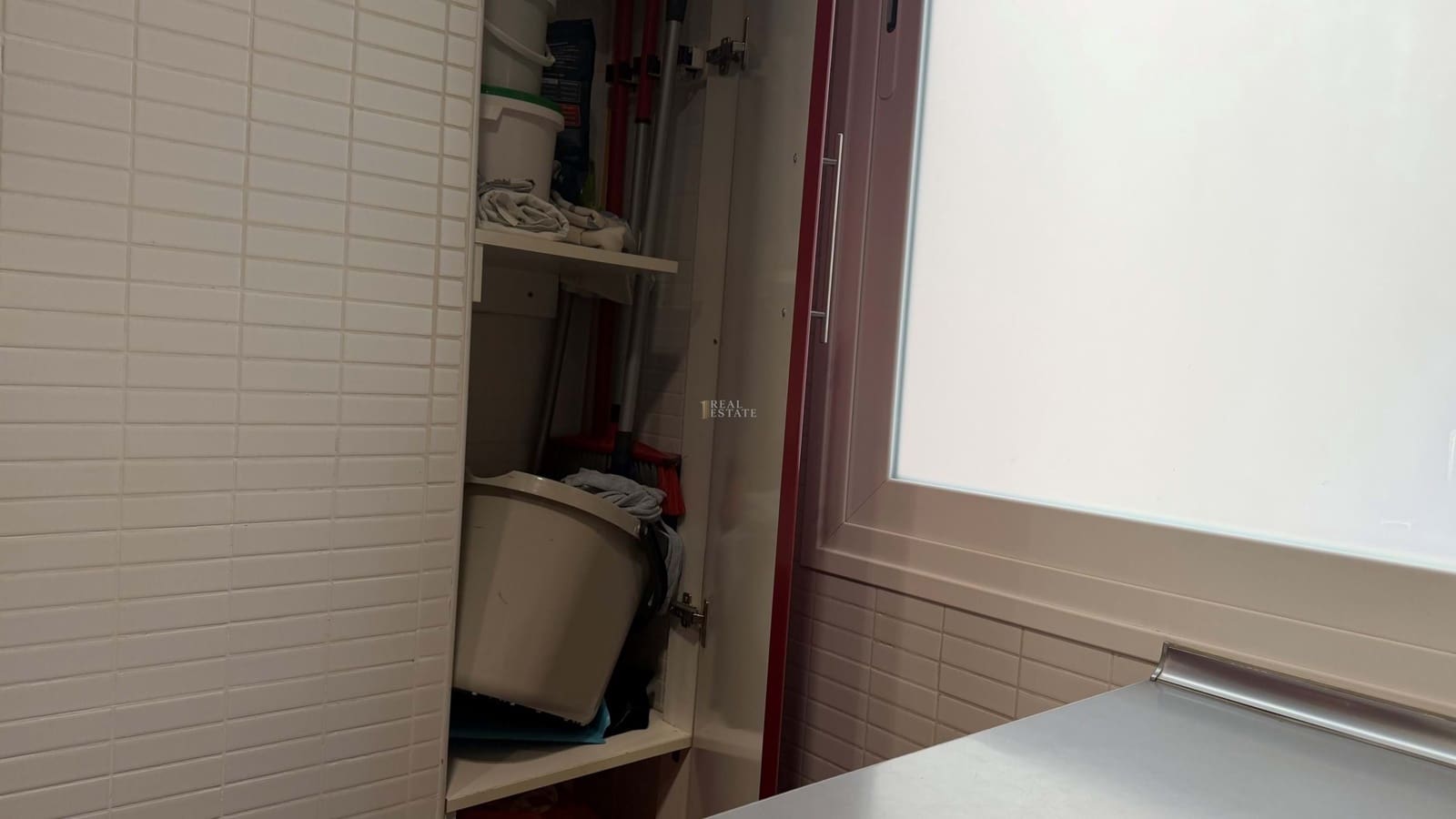 2 Zimmer Apartment zu verkaufen in Alicante / Alacant Stadt - 215.000 € (Ref: 9493942)