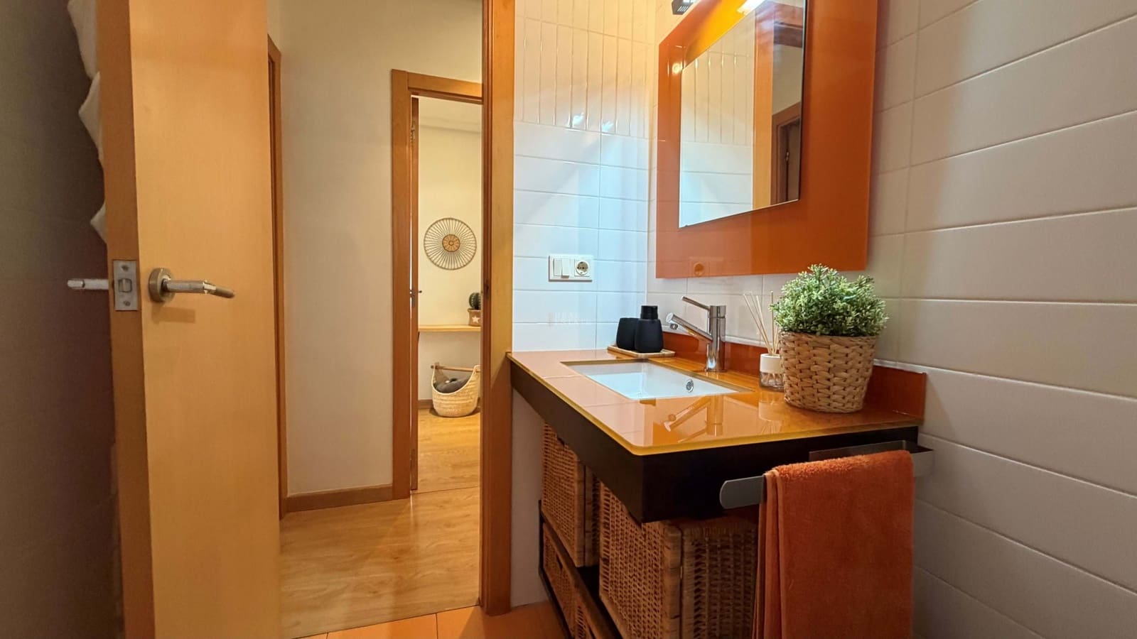 2 Zimmer Apartment zu verkaufen in Alicante / Alacant Stadt - 215.000 € (Ref: 9493942)