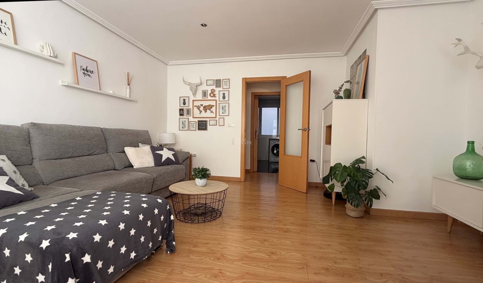 2 Zimmer Apartment zu verkaufen in Alicante / Alacant Stadt - 215.000 € (Ref: 9493942)