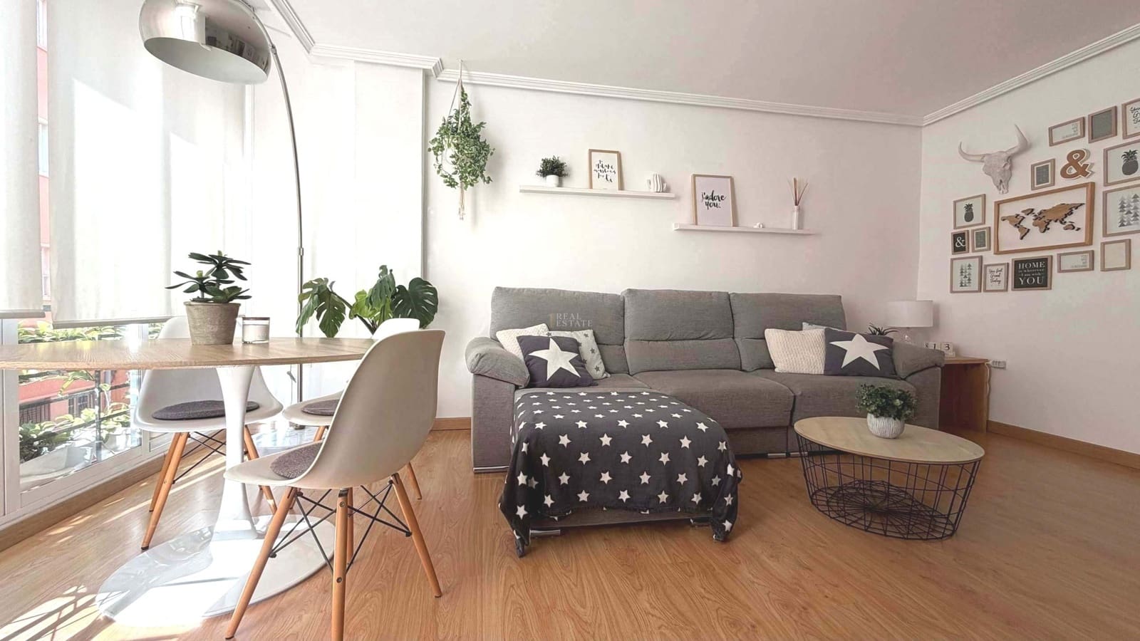 2 Zimmer Apartment zu verkaufen in Alicante / Alacant Stadt - 215.000 € (Ref: 9493942)