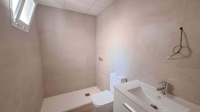 Casa de 3 habitaciones en Elche / Elx en venta - 186.000 € (Ref: 9496500)