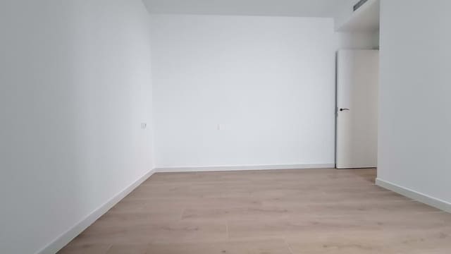 Casa de 3 habitaciones en Elche / Elx en venta - 186.000 € (Ref: 9496500)