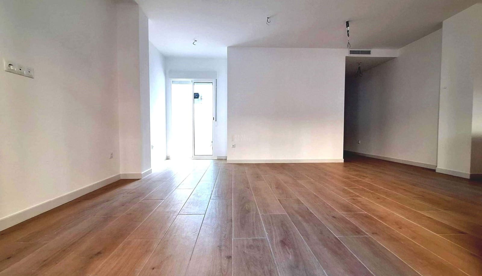 Casa de 3 habitaciones en Elche / Elx en venta - 186.000 € (Ref: 9496500)