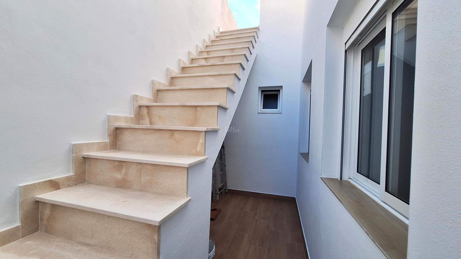 Casa de 3 habitaciones en Elche / Elx en venta - 186.000 € (Ref: 9496500)