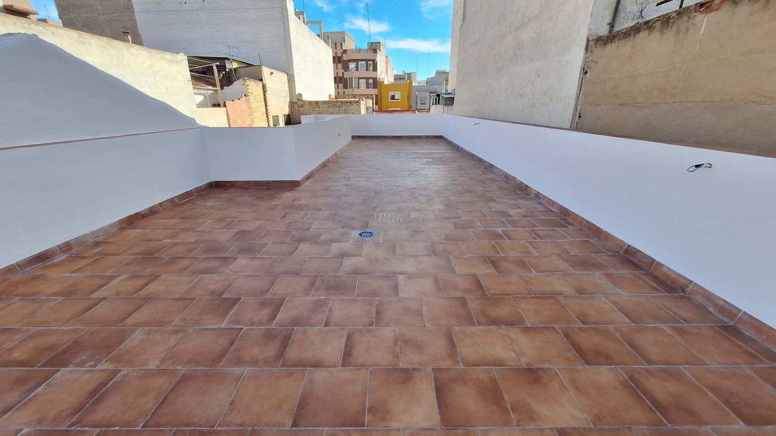 Casa de 3 habitaciones en Elche / Elx en venta - 186.000 € (Ref: 9496500)