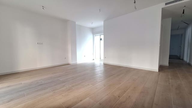 Casa de 3 habitaciones en Elche / Elx en venta - 186.000 € (Ref: 9496500)