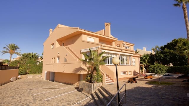 10 chambre Villa/Maison à vendre à La Manga del Mar Menor avec piscine garage - 1 500 000 € (Ref: 9503547)