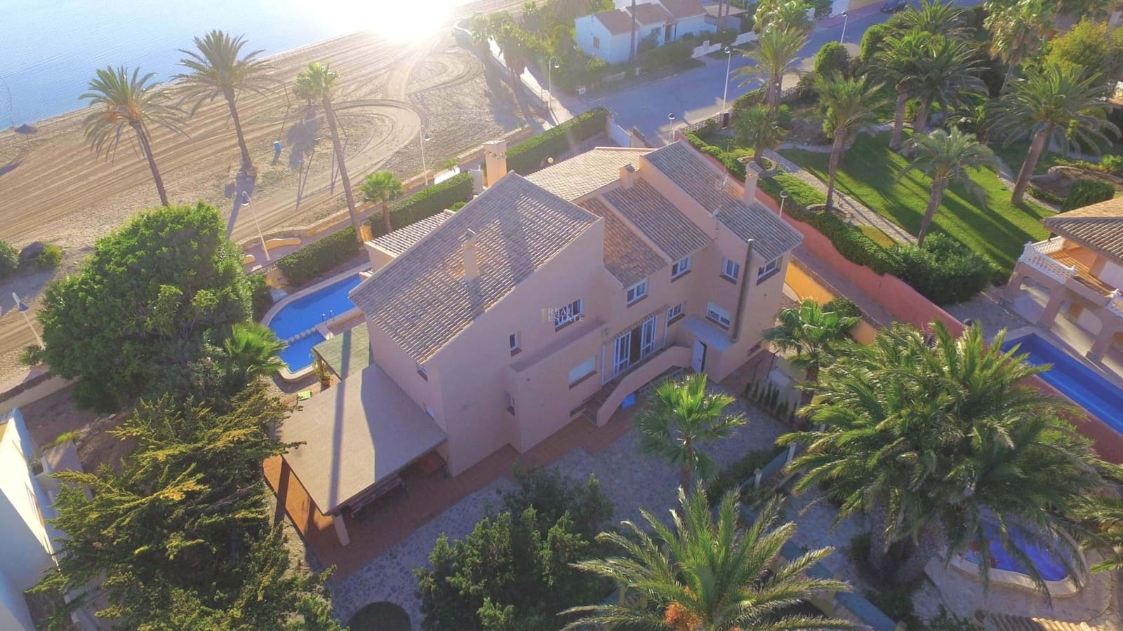 10 chambre Villa/Maison à vendre à La Manga del Mar Menor avec piscine garage - 1 500 000 € (Ref: 9503547)