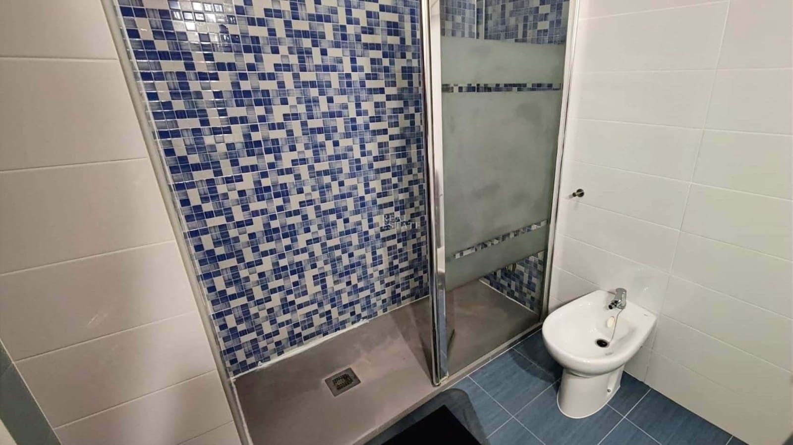 2 chambre Appartement à vendre à La Manga del Mar Menor avec piscine garage - 230 000 € (Ref: 9503548)