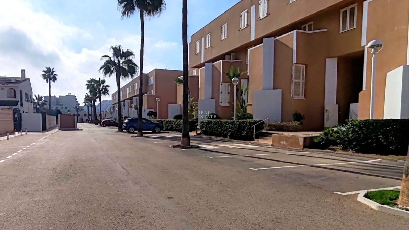 2 chambre Appartement à vendre à La Manga del Mar Menor avec piscine garage - 230 000 € (Ref: 9503548)