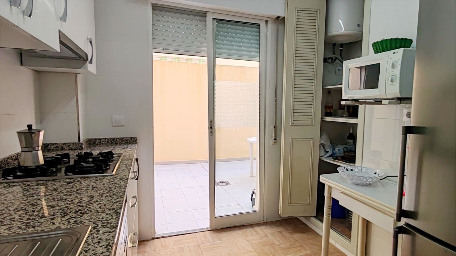 2 chambre Appartement à vendre à La Manga del Mar Menor avec piscine garage - 230 000 € (Ref: 9503548)