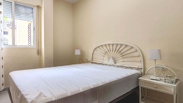 2 chambre Appartement à vendre à La Manga del Mar Menor avec piscine garage - 225 000 € (Ref: 9503548)