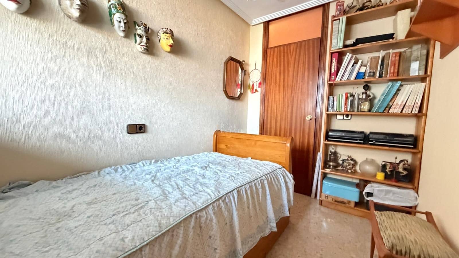 4 Zimmer Apartment zu verkaufen in Alicante / Alacant Stadt mit Pool Garage - 390.000 € (Ref: 9523485)