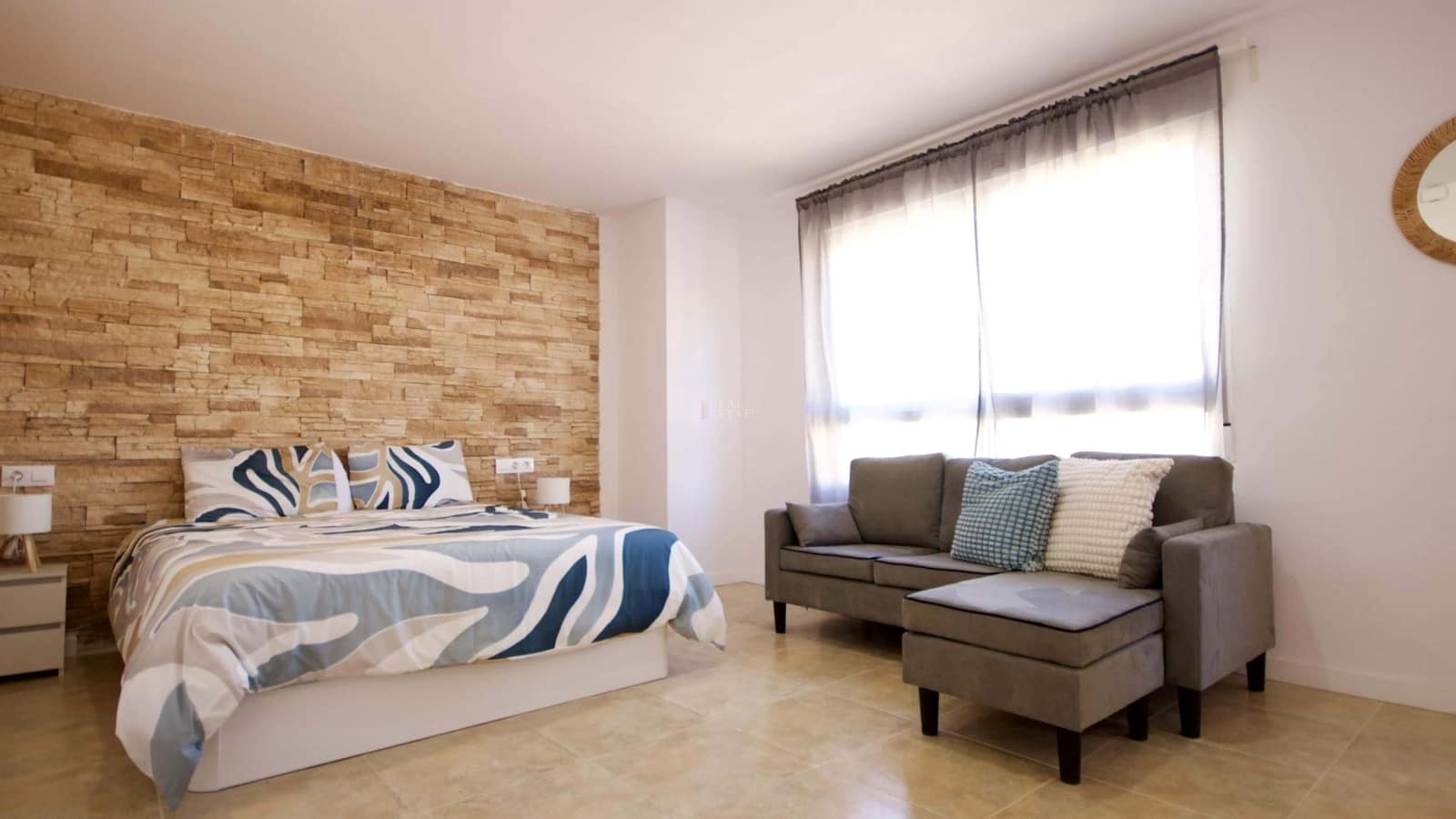 Studio for sale in La Union with garage - € 79,000 (Ref: 9524682)