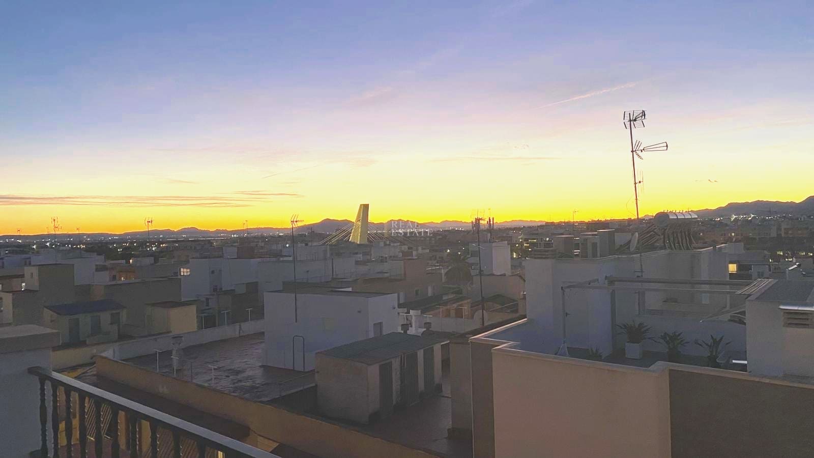 3 sovrum Lägenhet till salu i Elche / Elx med garage - 310 000 € (Ref: 9538987)