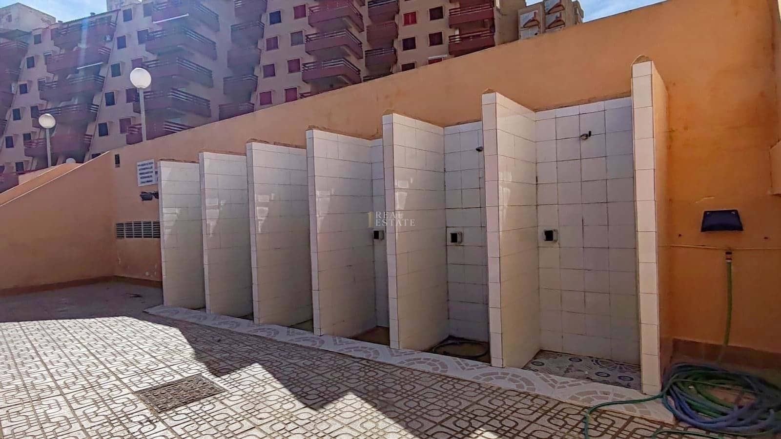 3 makuuhuone Huoneisto myytävänä paikassa La Manga del Mar Menor mukana uima-altaan 
autotalli - 167 900 € (Ref: 9539915)