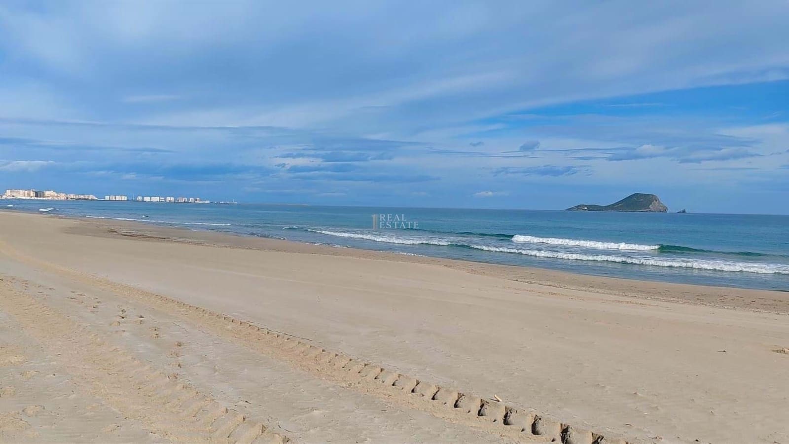 3 makuuhuone Huoneisto myytävänä paikassa La Manga del Mar Menor mukana uima-altaan 
autotalli - 167 900 € (Ref: 9539915)