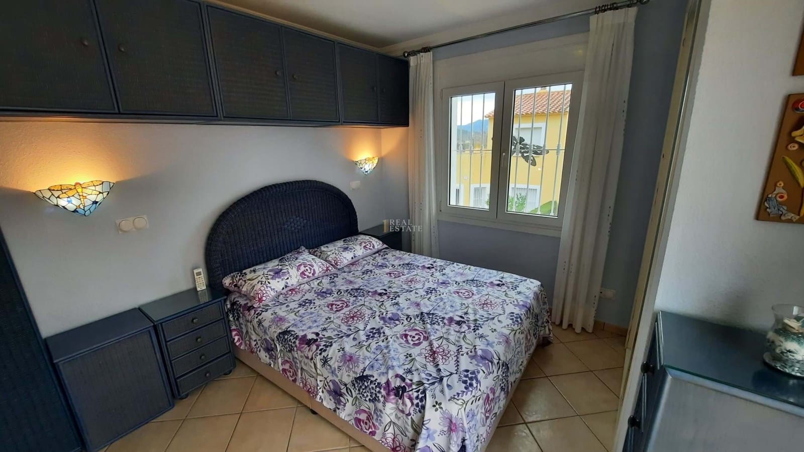 2 makuuhuone Omakotitalo myytävänä paikassa Oliva mukana uima-altaan 
autotalli - 229 950 € (Ref: 9542098)