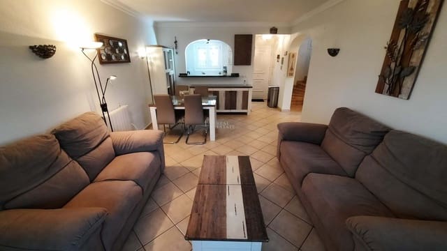 2 makuuhuone Omakotitalo myytävänä paikassa Oliva mukana uima-altaan 
autotalli - 229 950 € (Ref: 9542098)