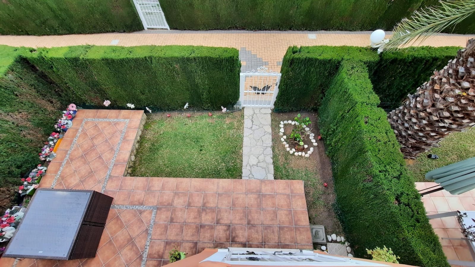 2 makuuhuone Omakotitalo myytävänä paikassa Oliva mukana uima-altaan 
autotalli - 229 950 € (Ref: 9542098)