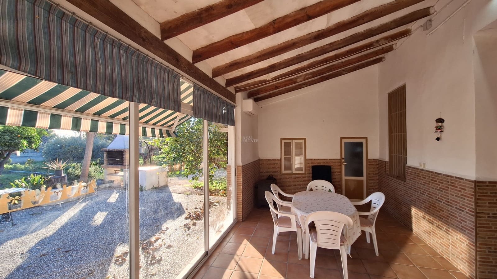 4 sypialnia Willa na sprzedaż w Elche / Elx z garażem - 460 000 € (Ref: 9548618)