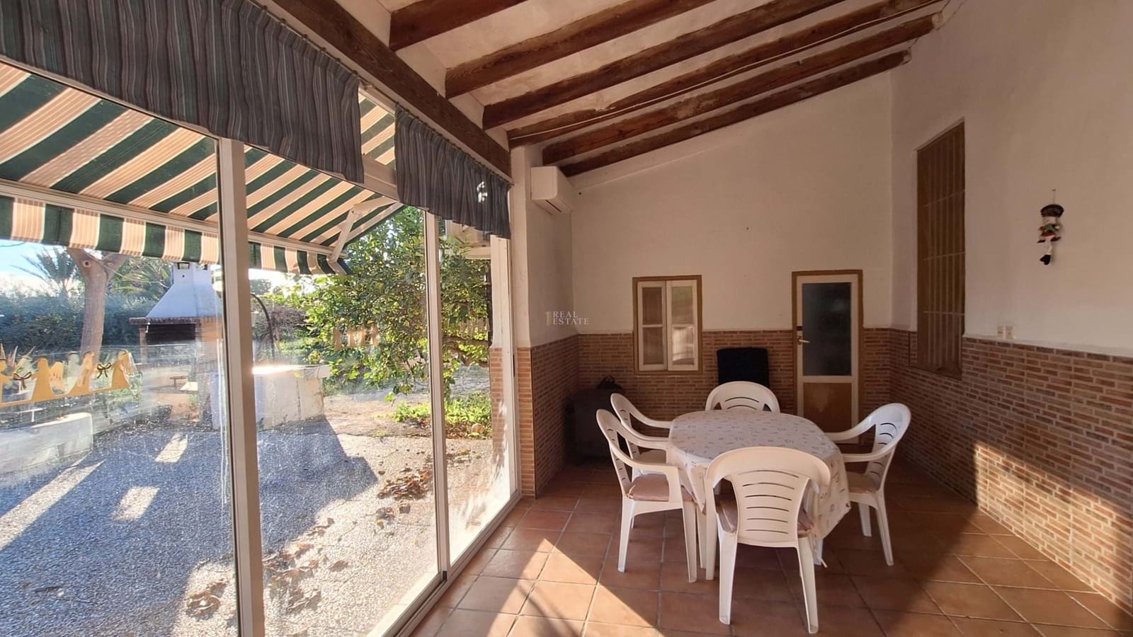 4 sypialnia Willa na sprzedaż w Elche / Elx z garażem - 460 000 € (Ref: 9548618)