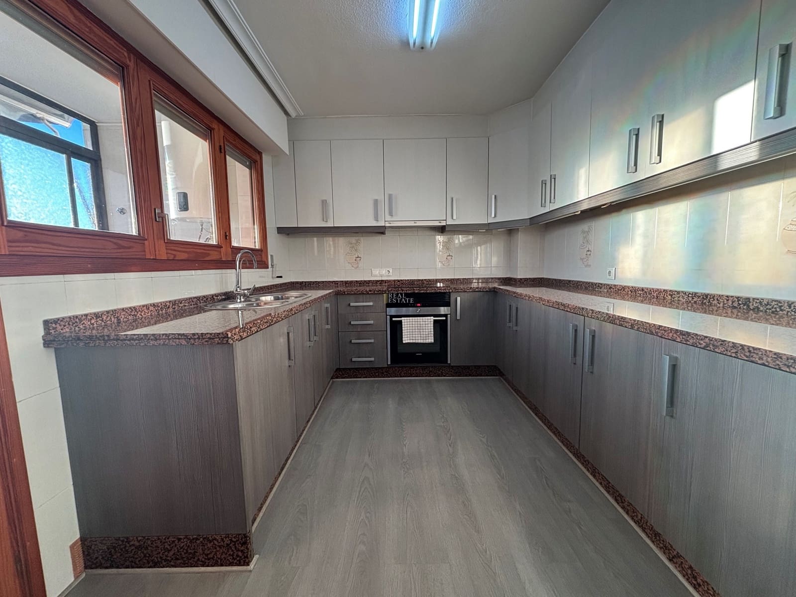 3 makuuhuone Kattohuoneisto myytävänä paikassa El Campello - 324 900 € (Ref: 9548619)