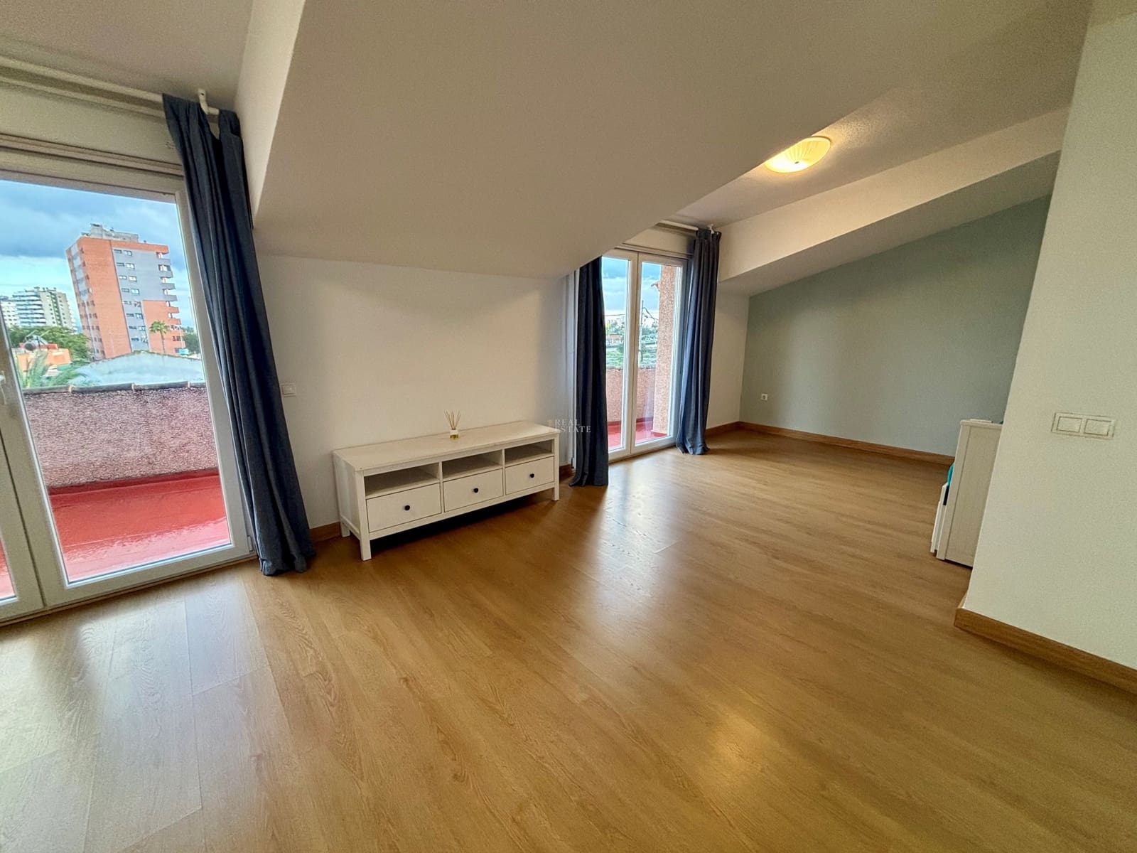 3 makuuhuone Kattohuoneisto myytävänä paikassa El Campello - 324 900 € (Ref: 9548619)