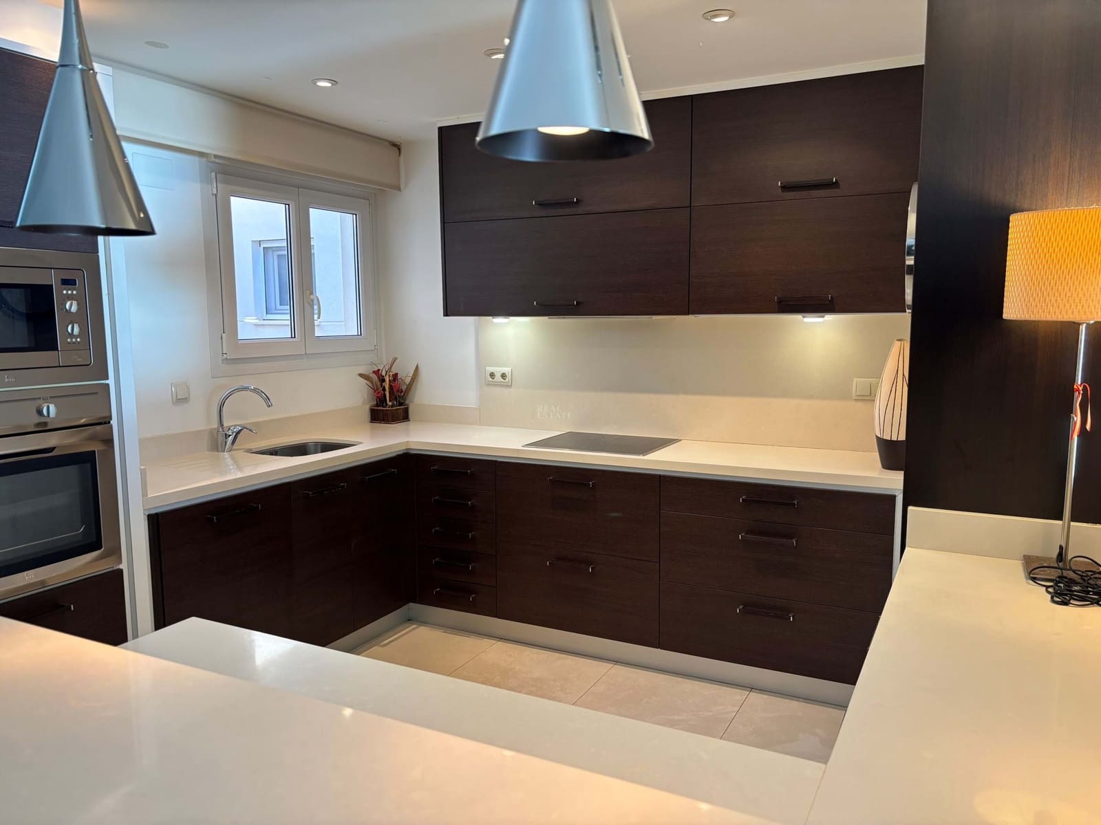 1 chambre Appartement à vendre à El Campello avec garage - 1 200 000 € (Ref: 9559766)