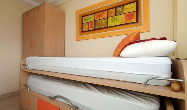 3 makuuhuone Huoneisto myytävänä paikassa Santa Pola mukana 
autotalli - 169 000 € (Ref: 9569522)