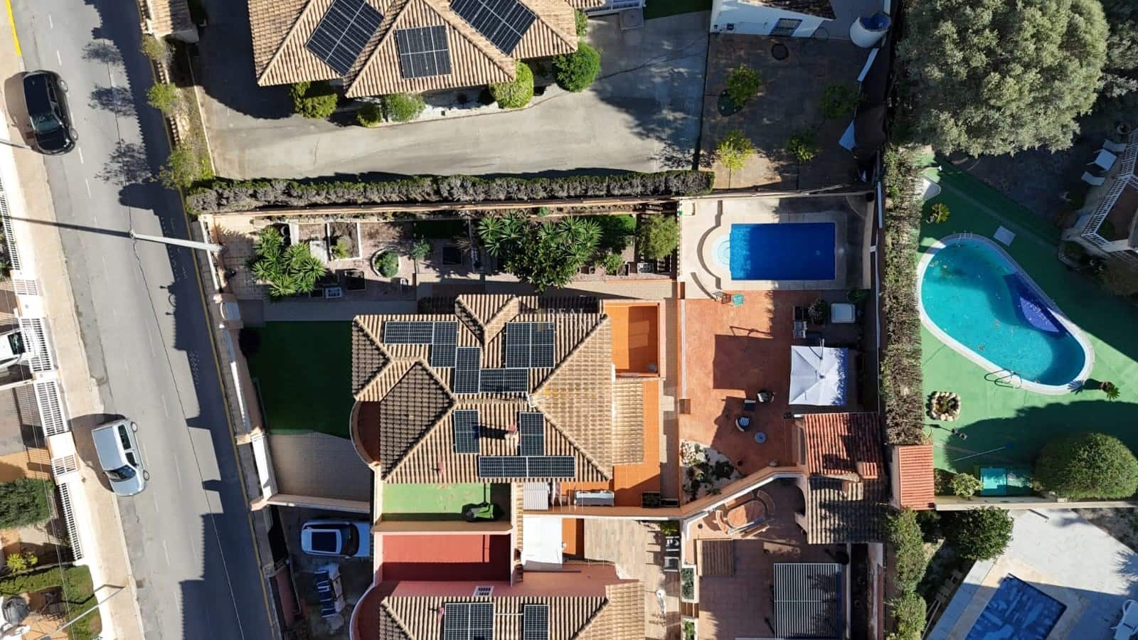 4 soveværelse Villa til salg i Alfaz del Pi / L'Alfas del Pi med swimmingpool garage - € 495.000 (Ref: 9570244)