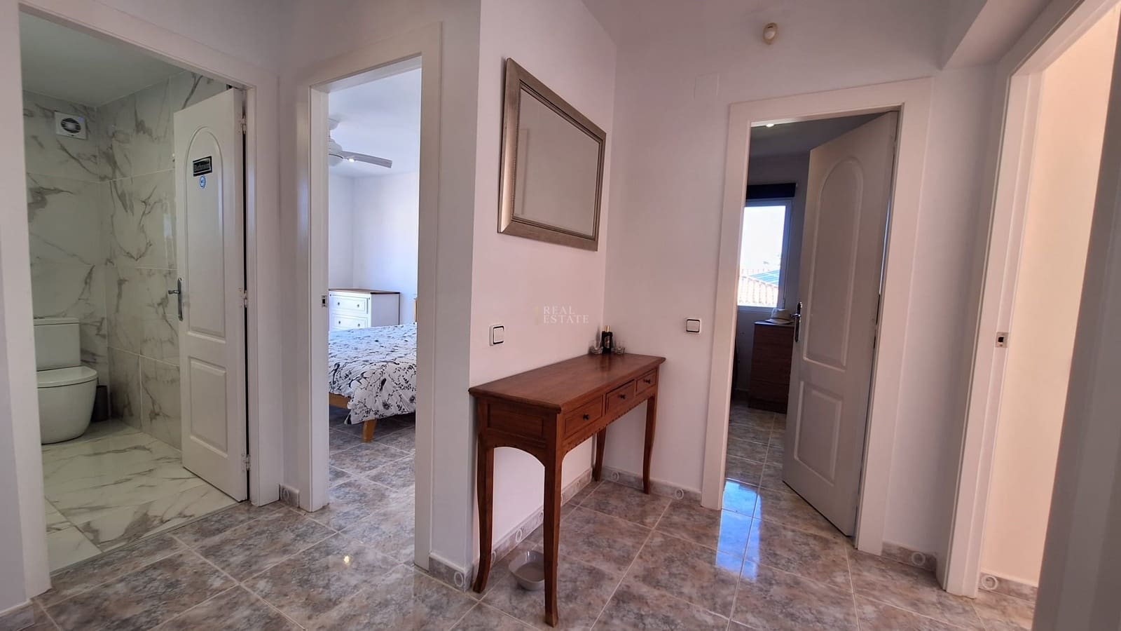 4 soveværelse Villa til salg i Alfaz del Pi / L'Alfas del Pi med swimmingpool garage - € 495.000 (Ref: 9570244)