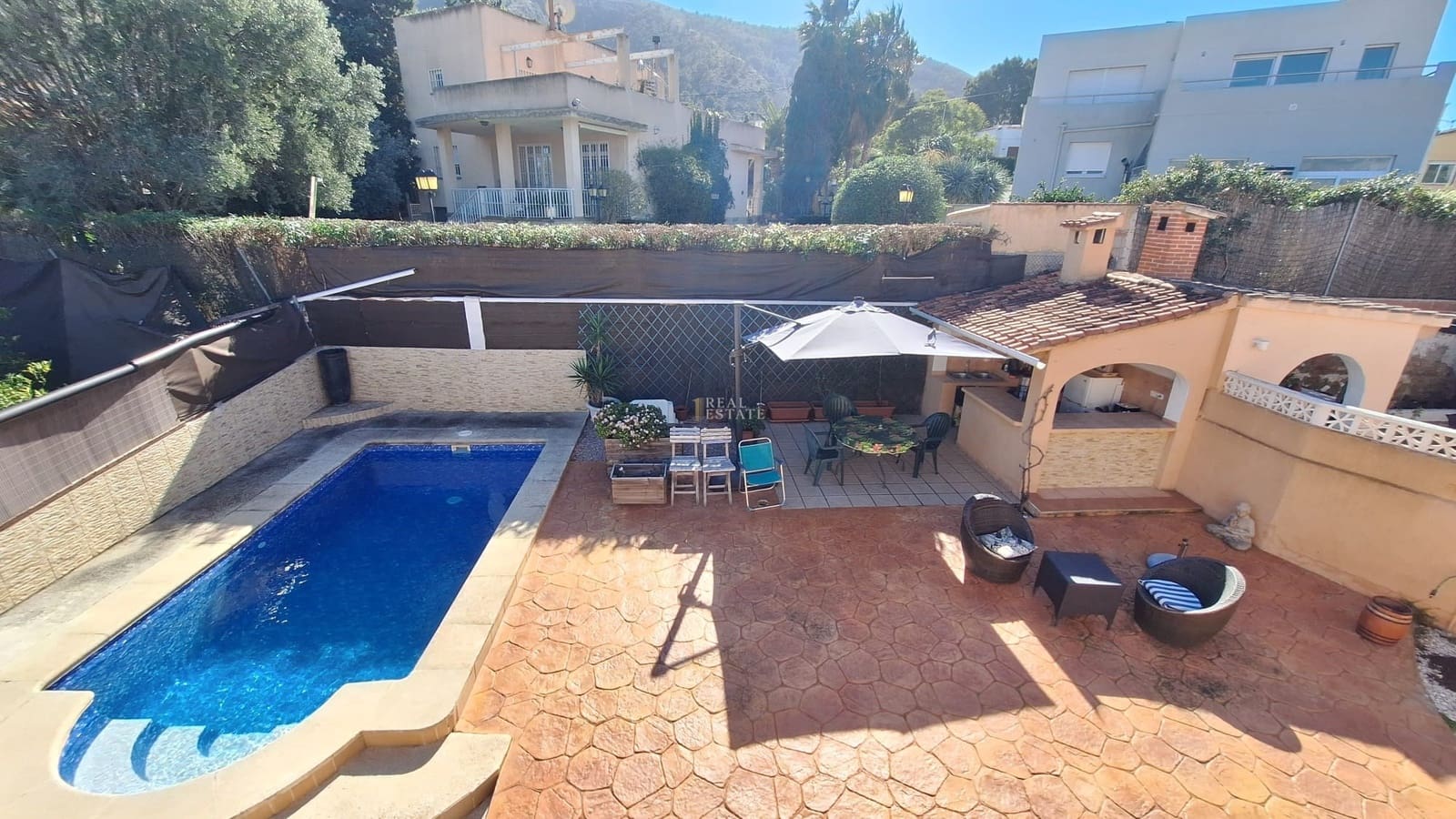 4 soveværelse Villa til salg i Alfaz del Pi / L'Alfas del Pi med swimmingpool garage - € 495.000 (Ref: 9570244)