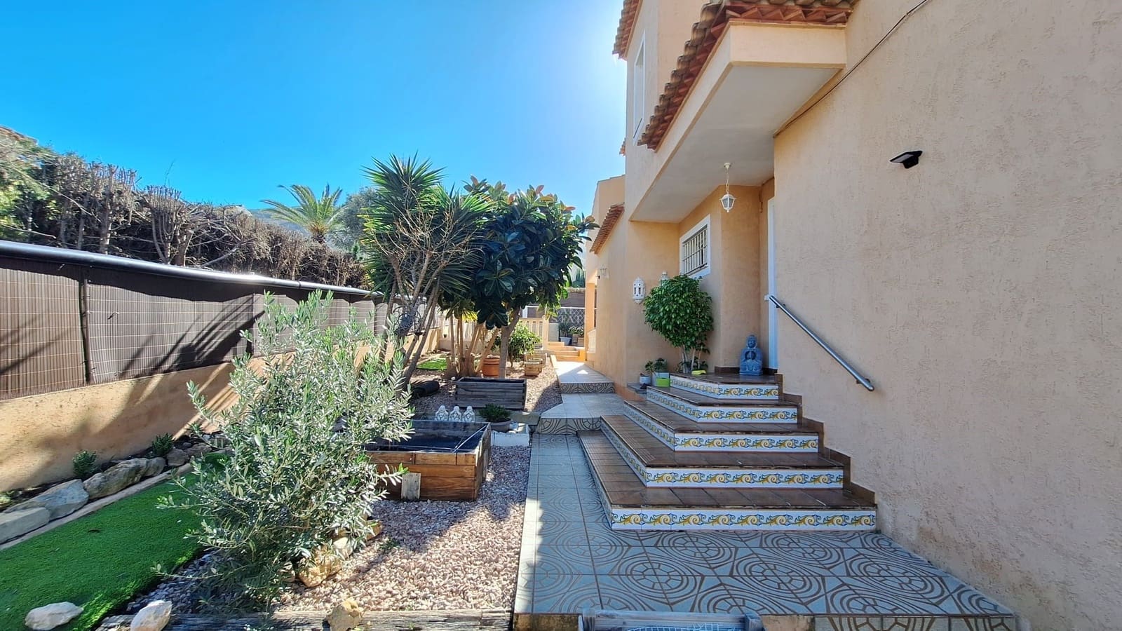 4 soveværelse Villa til salg i Alfaz del Pi / L'Alfas del Pi med swimmingpool garage - € 495.000 (Ref: 9570244)