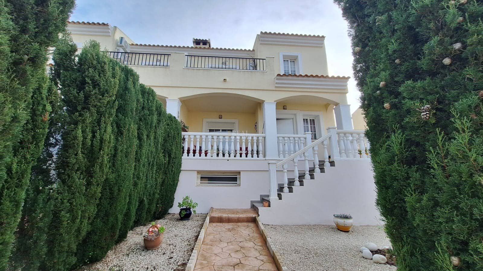 3 soverom Hus til salgs i Calpe / Calp med svømmebasseng - € 279 950 (Ref: 9570348)