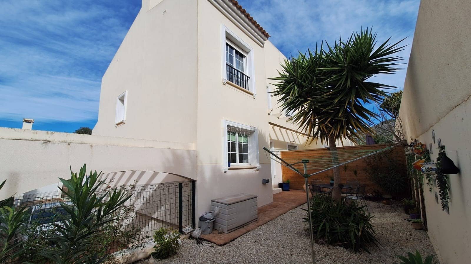 3 soverom Hus til salgs i Calpe / Calp med svømmebasseng - € 279 950 (Ref: 9570348)