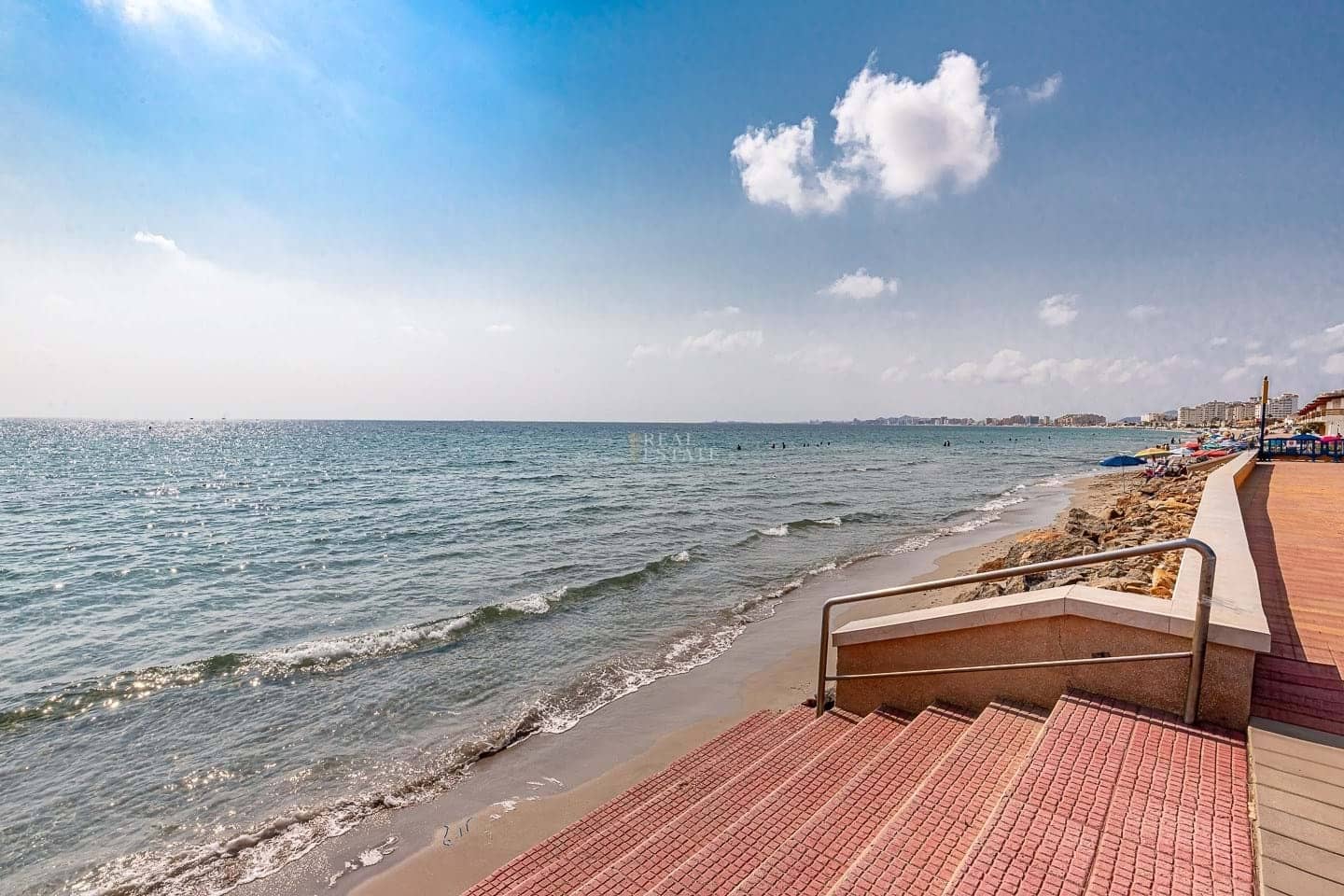 3 Zimmer Apartment zu verkaufen in La Manga del Mar Menor mit Pool Garage - 175.000 € (Ref: 9575018)