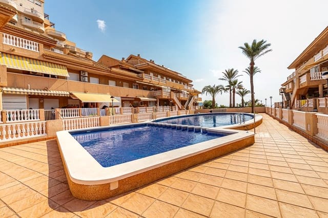 3 makuuhuone Huoneisto myytävänä paikassa La Manga del Mar Menor mukana uima-altaan 
autotalli - 175 000 € (Ref: 9575018)