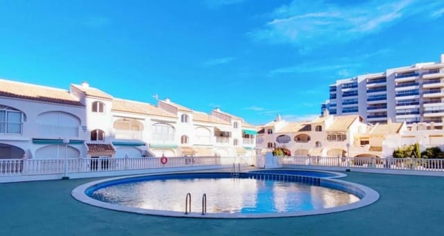 2 chambre Appartement à vendre à La Manga del Mar Menor avec piscine garage - 160 000 € (Ref: 9575130)