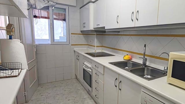 2 chambre Appartement à vendre à La Manga del Mar Menor avec piscine garage - 160 000 € (Ref: 9575130)