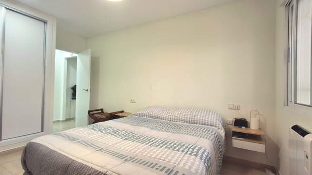 3 sypialnia Bungalow na sprzedaż w Elche / Elx z basenem garażem - 360 000 € (Ref: 9575131)