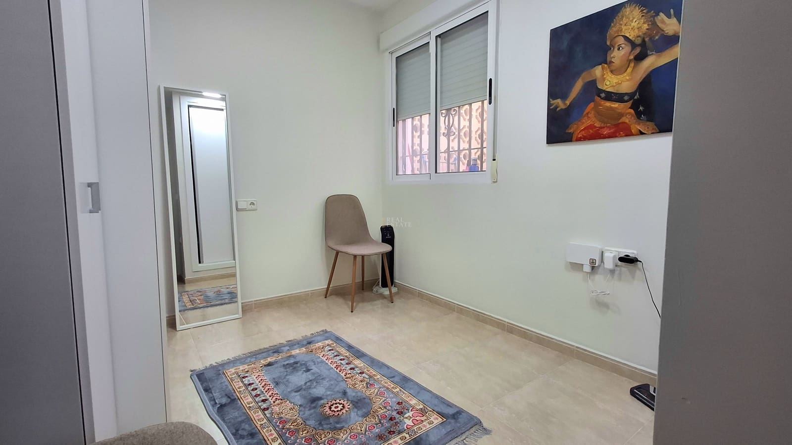 3 sypialnia Bungalow na sprzedaż w Elche / Elx z basenem garażem - 360 000 € (Ref: 9575131)