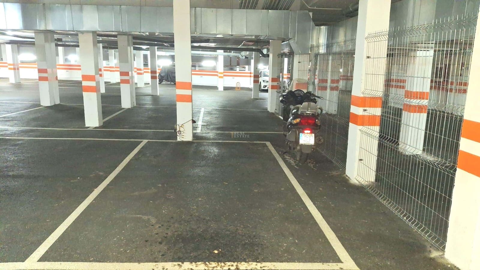 3 sypialnia Bungalow na sprzedaż w Elche / Elx z basenem garażem - 360 000 € (Ref: 9575131)