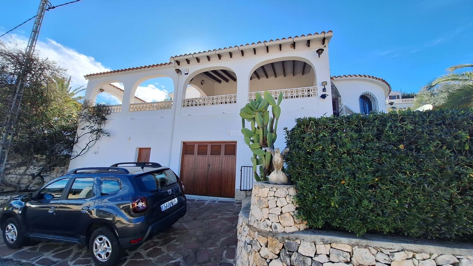 4 bedroom Villa for sale in Orba with pool garage - € 449,950 (Ref: 9583427)