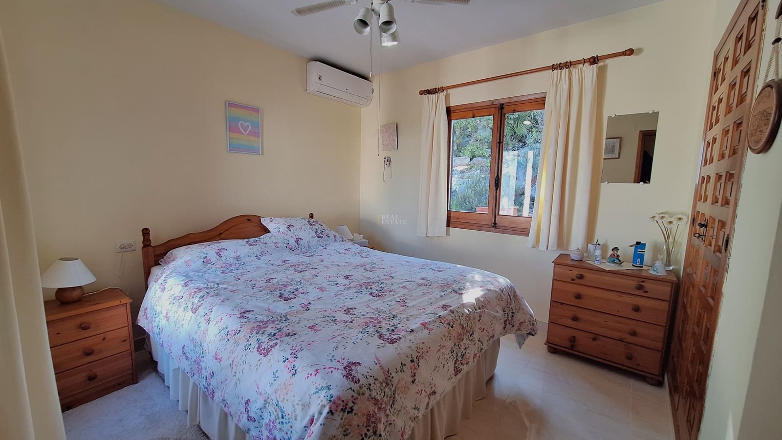 4 bedroom Villa for sale in Orba with pool garage - € 449,950 (Ref: 9583427)